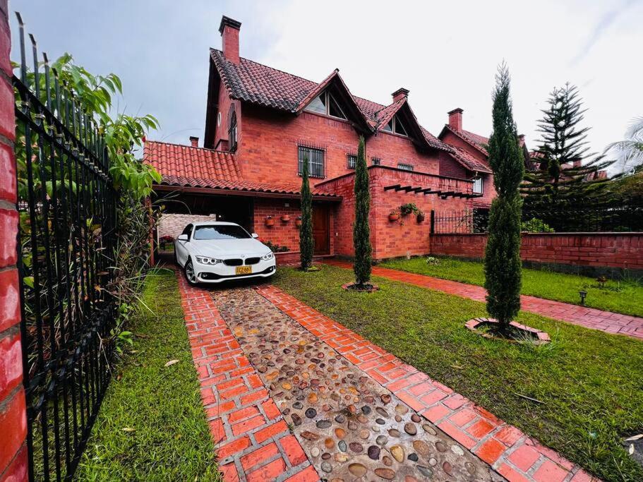 Hermosa Casa , Con Parqueadero En Rionegro Cerca Al Aeropuerto Exterior foto