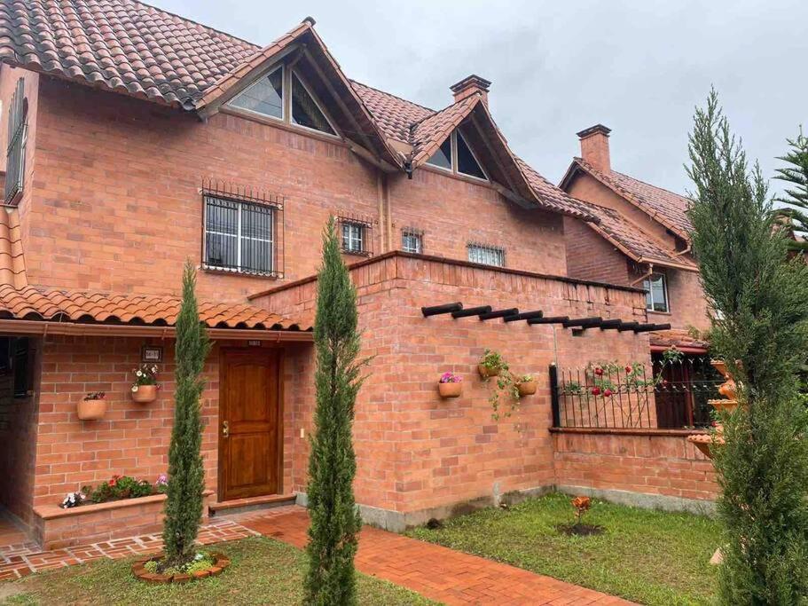 Hermosa Casa , Con Parqueadero En Rionegro Cerca Al Aeropuerto Exterior foto